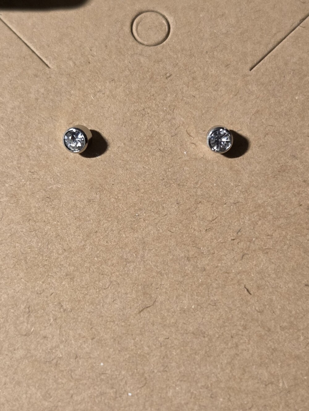 NWOT STARTER STUDS, Color : Clear